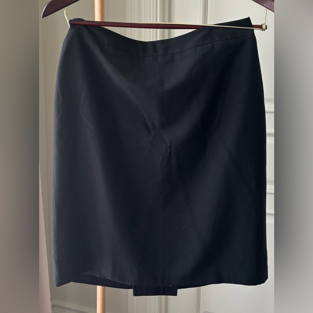 Elegant Black Women's Skirt